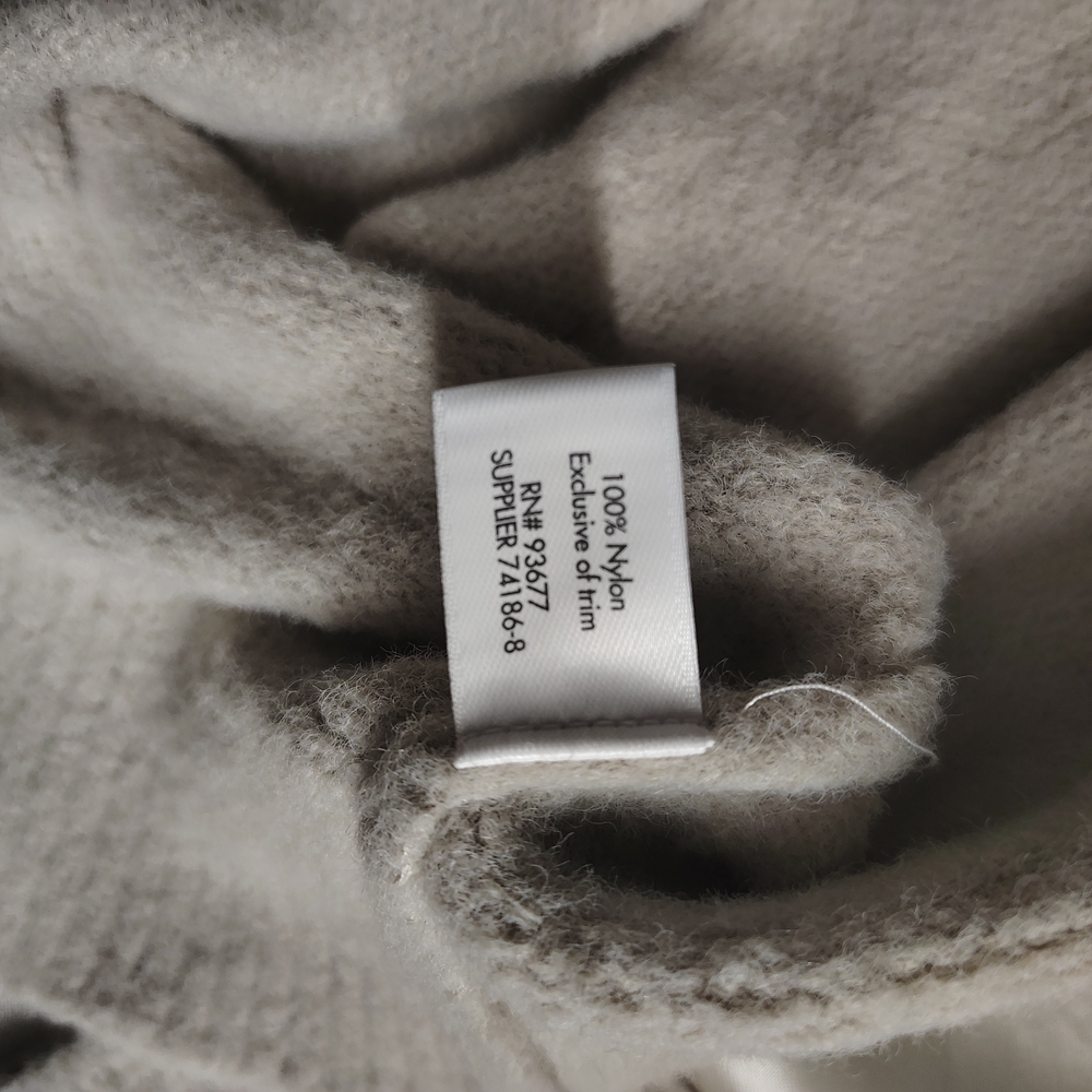 Stylus Soft Beige V-Neck Sweater - Picture 4 of 4